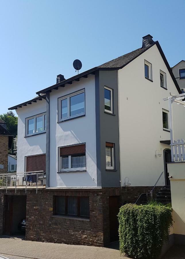 Haus Burgfee - Obere Etage Apartment